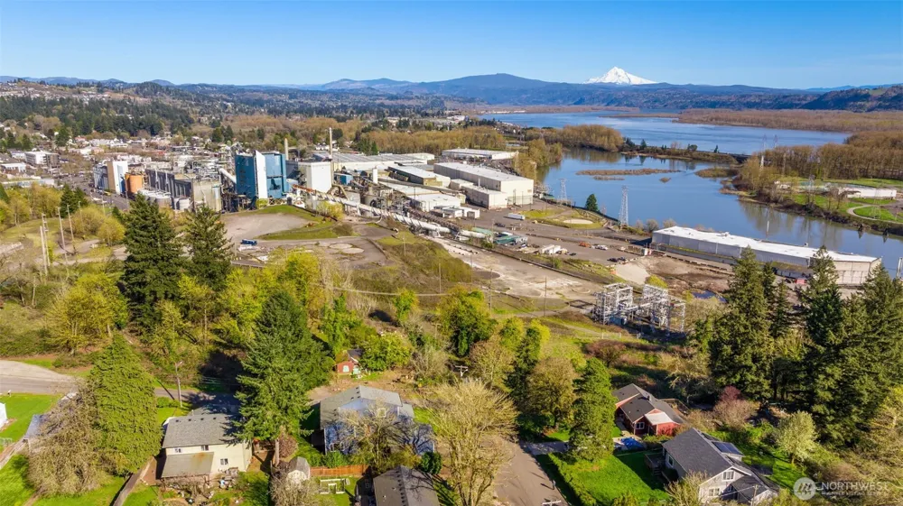 512 NW Elm Street Camas, WA 98607