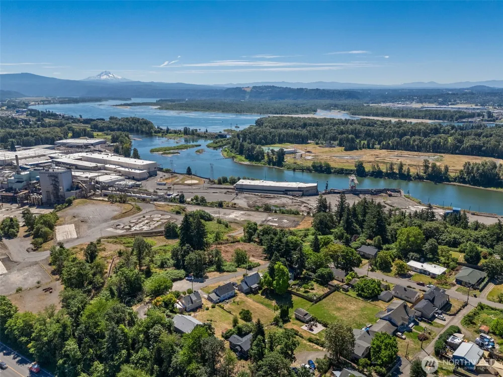 512 NW Elm Street Camas, WA 98607