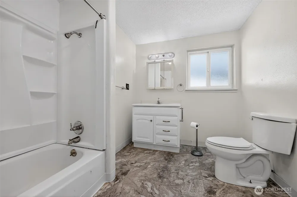 1010 Coolidge Road Aberdeen, WA 98520