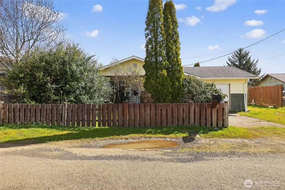 1010 Coolidge Road Aberdeen, WA 98520