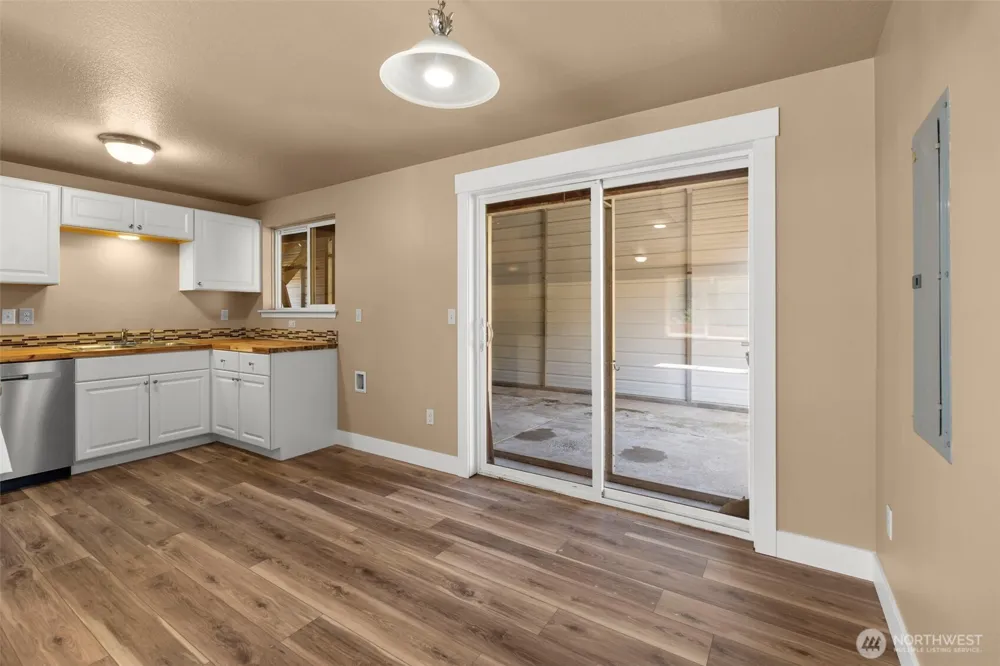 110 Sunny Basin Road Castle Rock, WA 98611