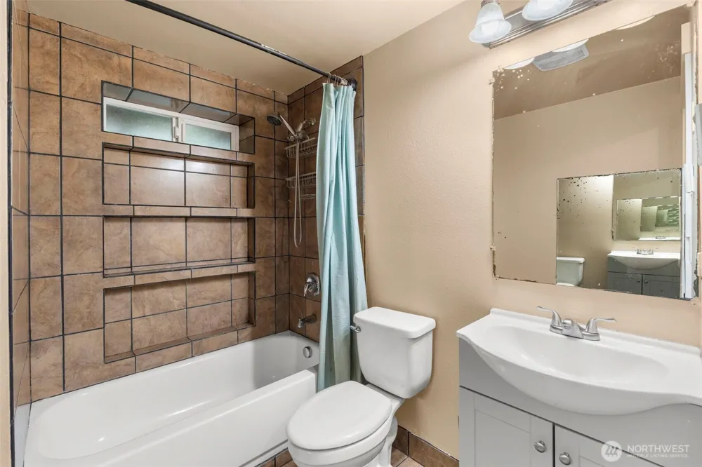 110 Sunny Basin Road Castle Rock, WA 98611