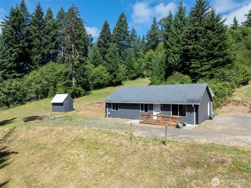 110 Sunny Basin Road Castle Rock, WA 98611