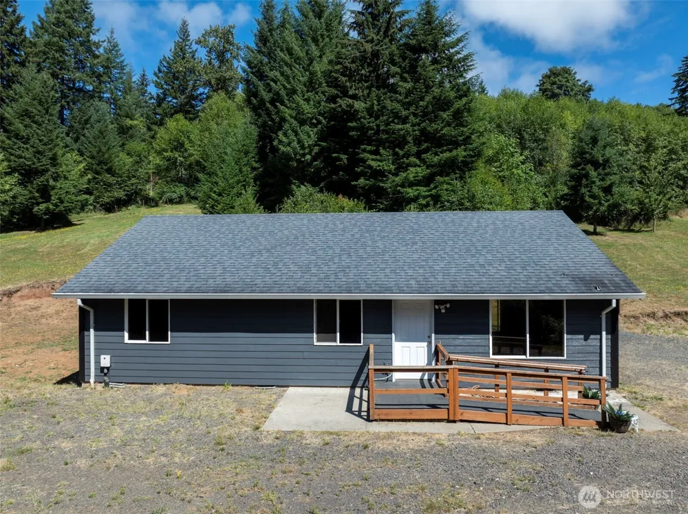 110 Sunny Basin Road Castle Rock, WA 98611