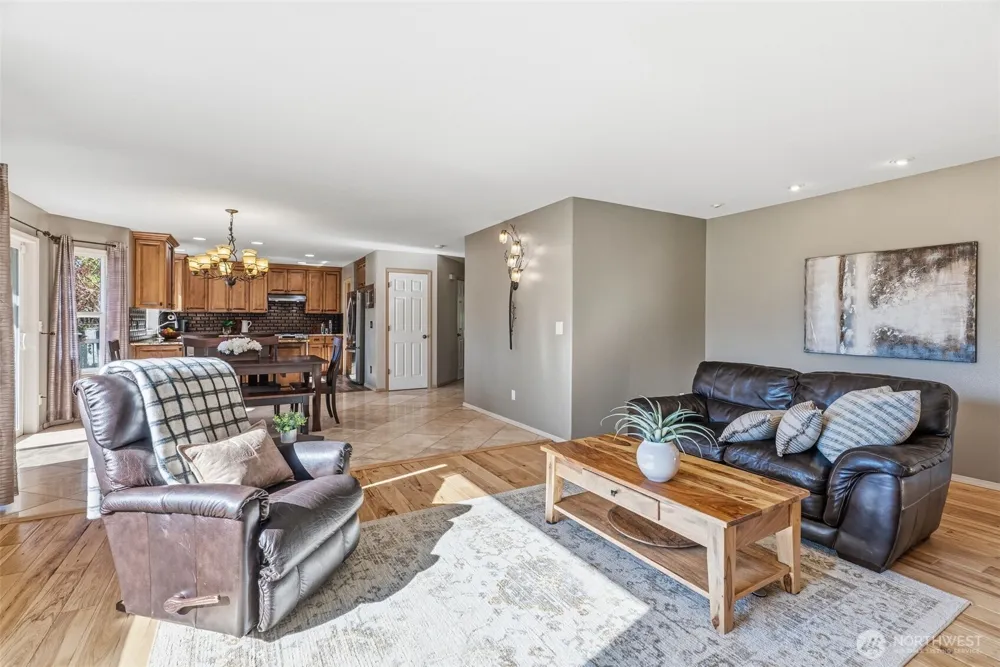 34602 NE 49th Place La Center, WA 98629