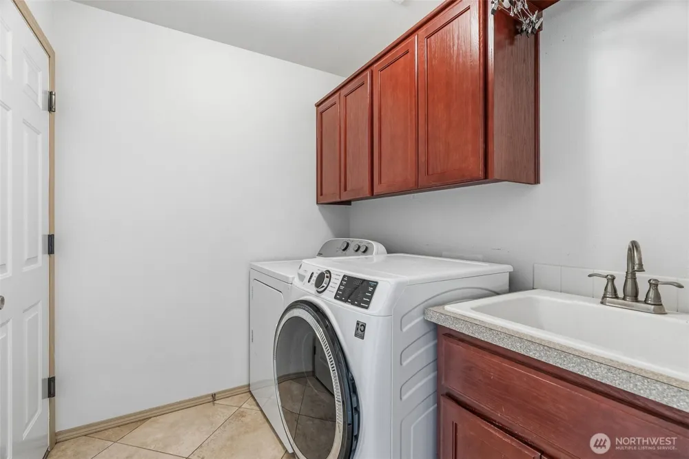 34602 NE 49th Place La Center, WA 98629