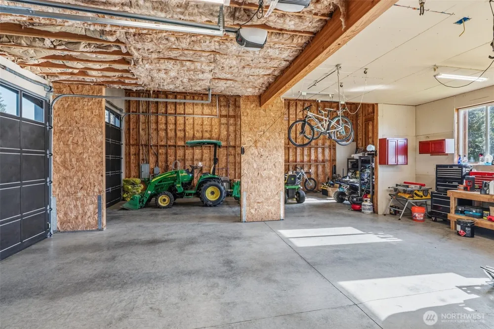 34602 NE 49th Place La Center, WA 98629