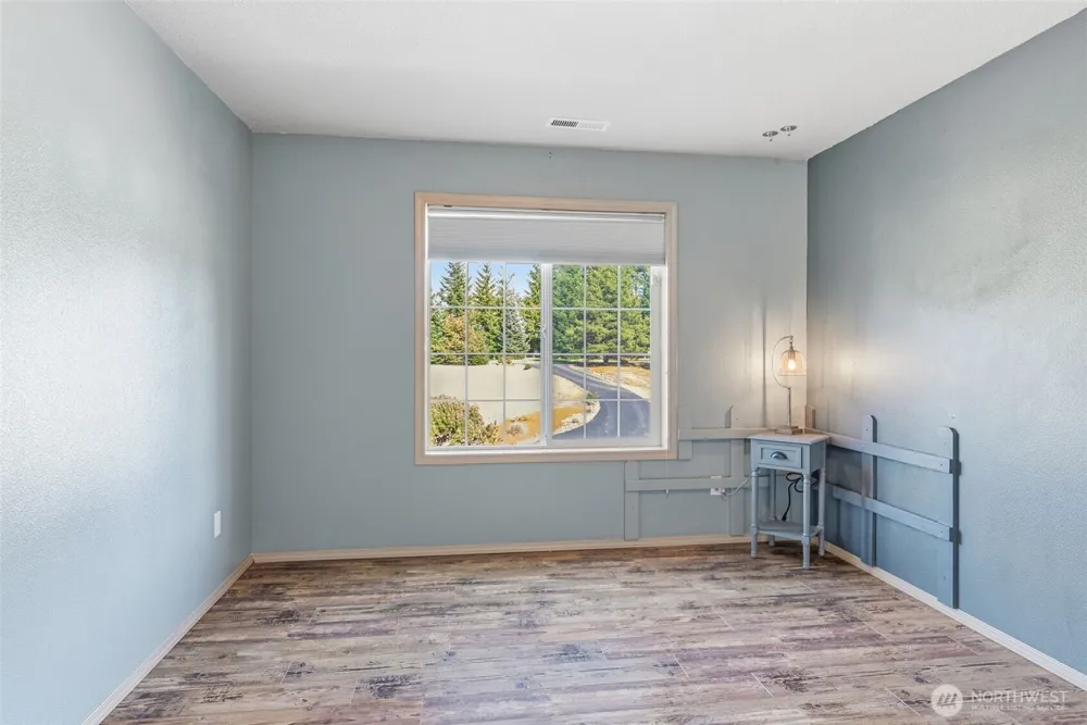 34602 NE 49th Place La Center, WA 98629