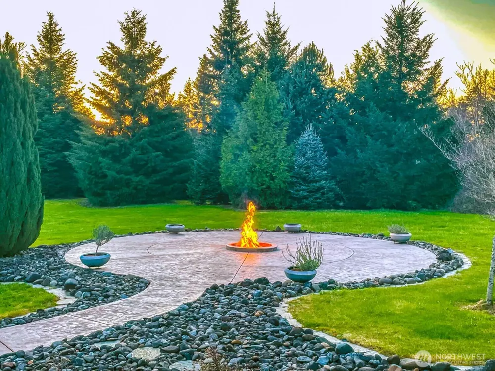 34602 NE 49th Place La Center, WA 98629