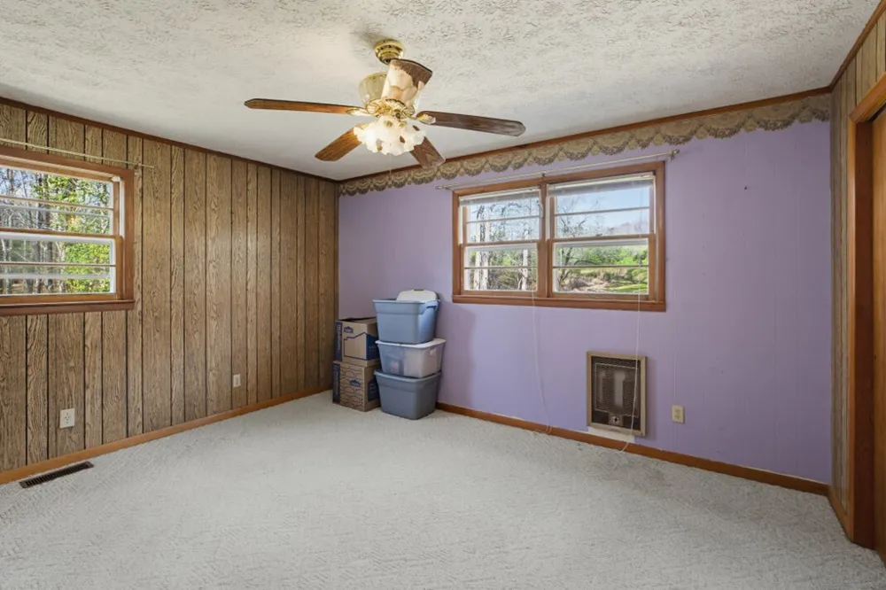 1266 Ford Road Warne, NC 28909