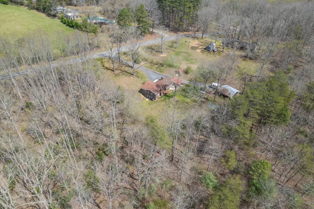 1266 Ford Road Warne, NC 28909
