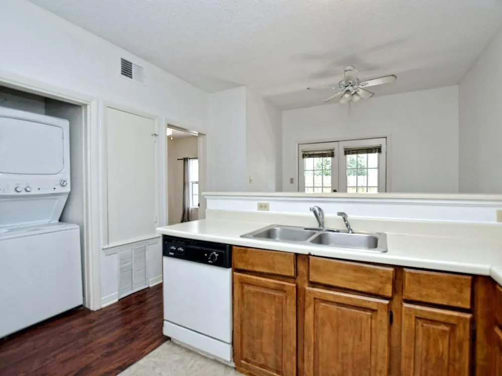 2216 San Gabriel Street #105 Austin, TX 78705