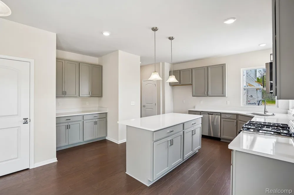 27110 Gallop Way Saline Township, MI 48176