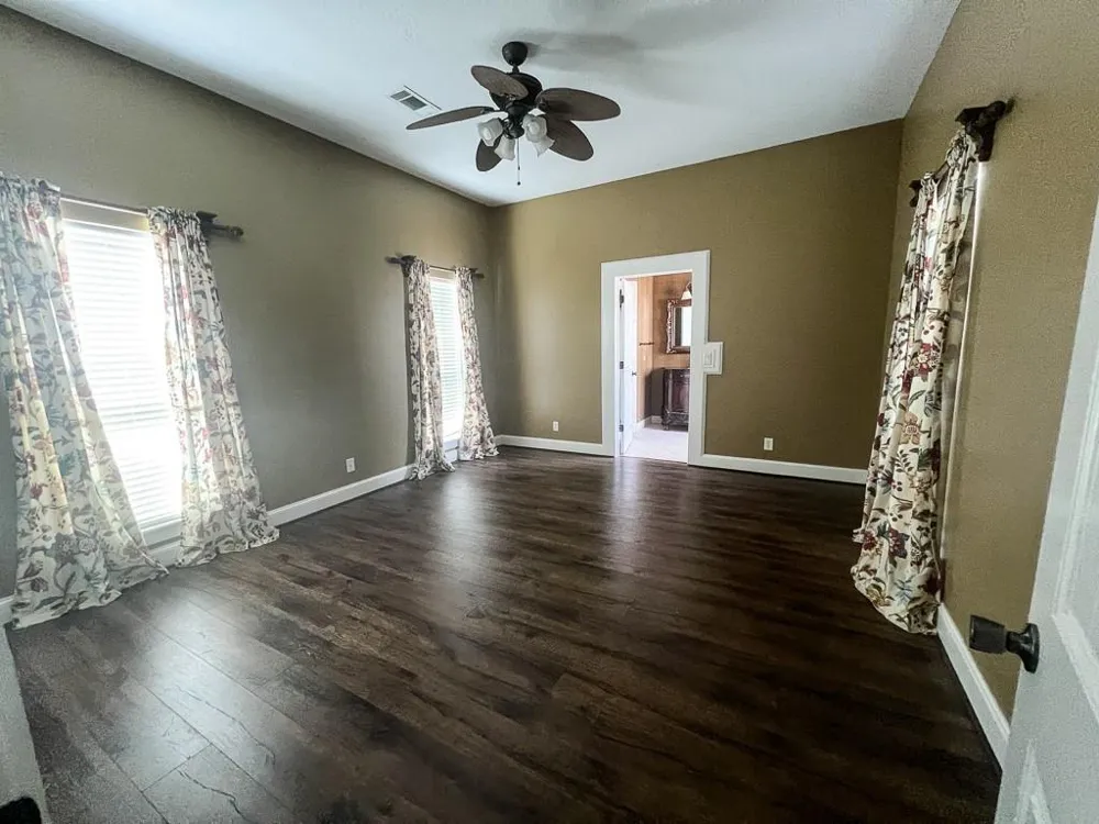 9500 Mayfield - Main House Unit A Shiro, TX 77876