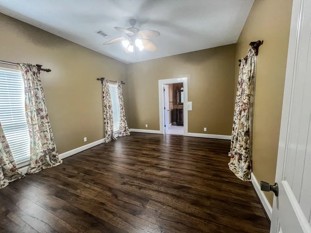 9500 Mayfield - Main House Unit A Shiro, TX 77876