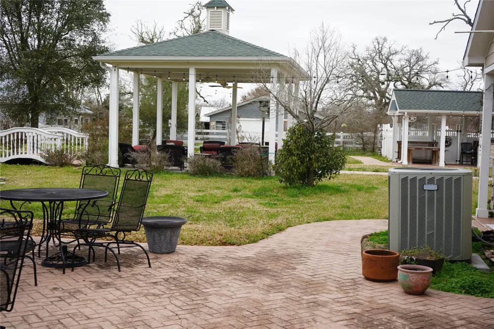 9500 Mayfield - Main House Unit A Shiro, TX 77876