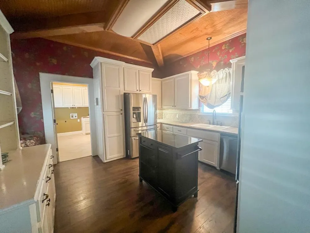 9500 Mayfield - Main House Unit A Shiro, TX 77876