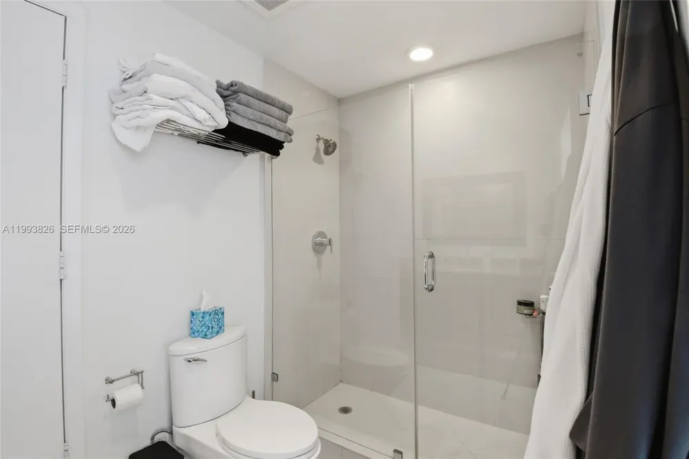 3029 NE 188th St #904 Aventura, FL 33180