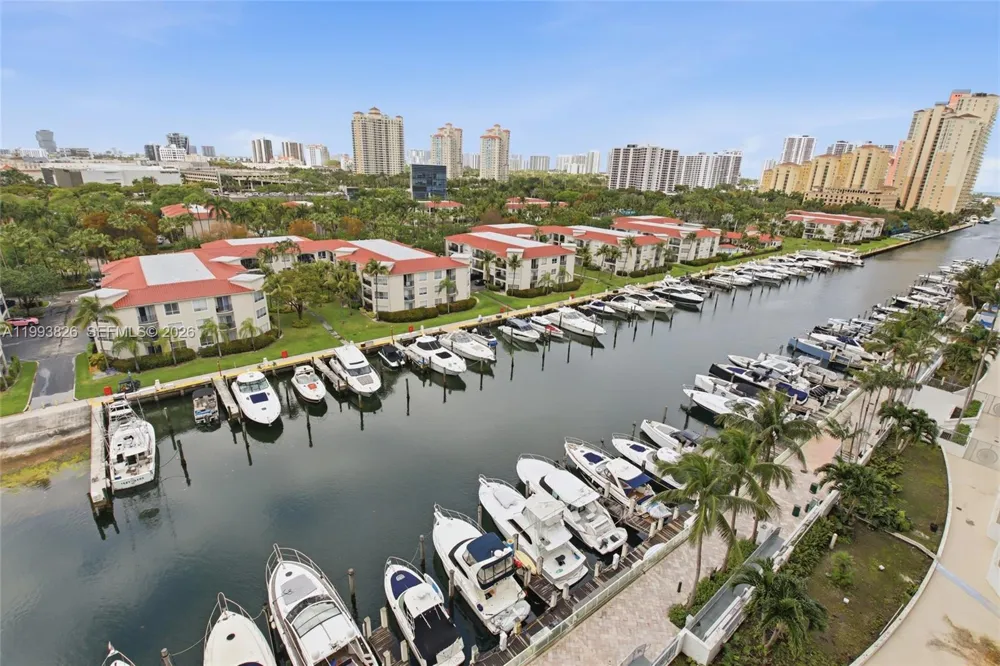 3029 NE 188th St #904 Aventura, FL 33180