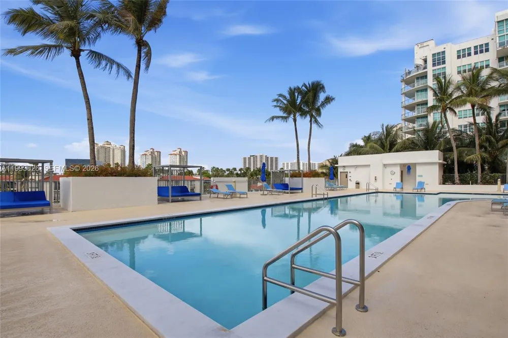 3029 NE 188th St #904 Aventura, FL 33180