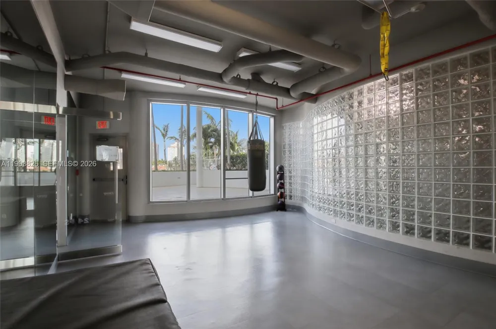 3029 NE 188th St #904 Aventura, FL 33180