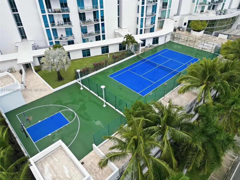 3029 NE 188th St #904 Aventura, FL 33180