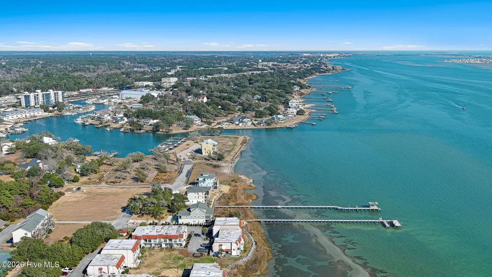 4729 S Shore Drive Morehead City, NC 28557
