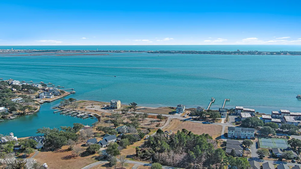 4729 S Shore Drive Morehead City, NC 28557