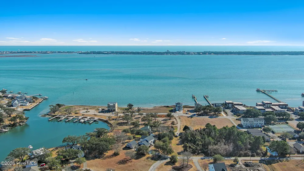 4729 S Shore Drive Morehead City, NC 28557