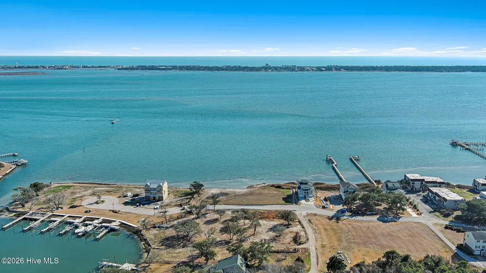 4729 S Shore Drive Morehead City, NC 28557