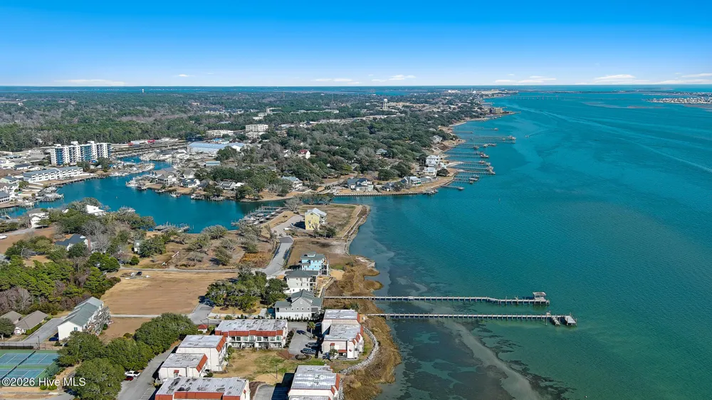 4729 S Shore Drive Morehead City, NC 28557