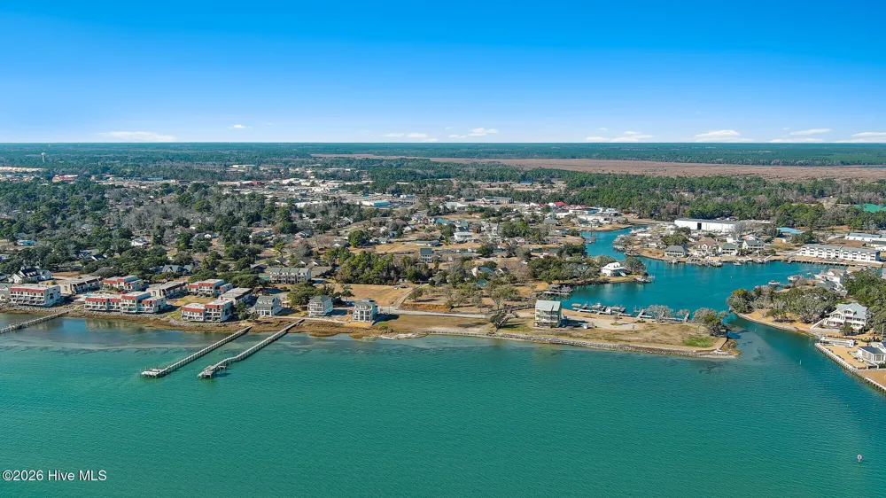 4729 S Shore Drive Morehead City, NC 28557