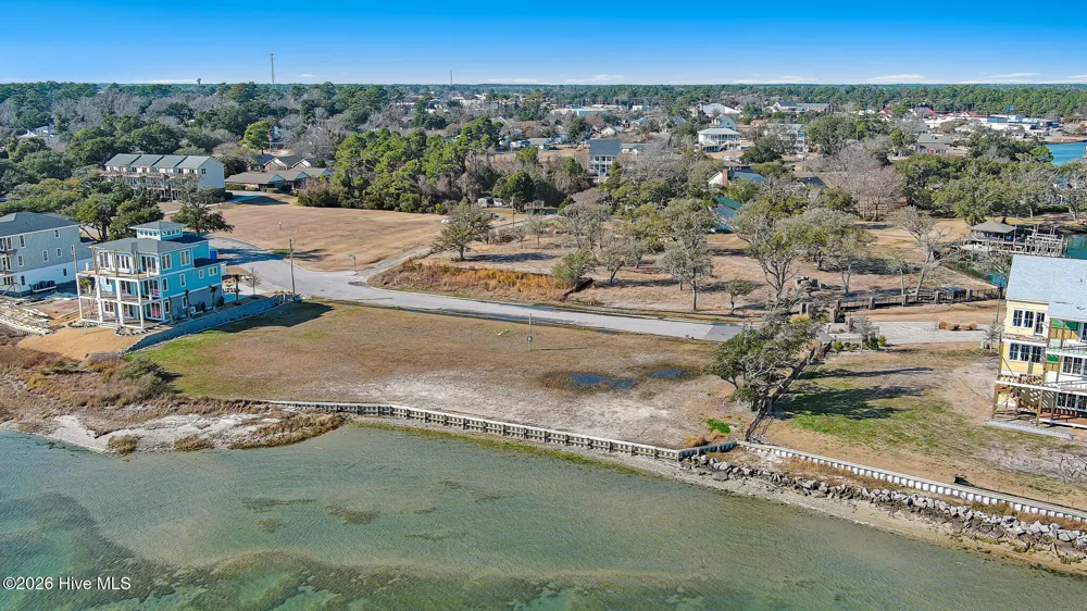 4729 S Shore Drive Morehead City, NC 28557