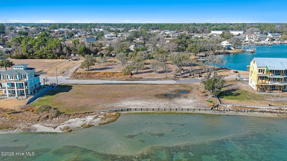 4729 S Shore Drive Morehead City, NC 28557