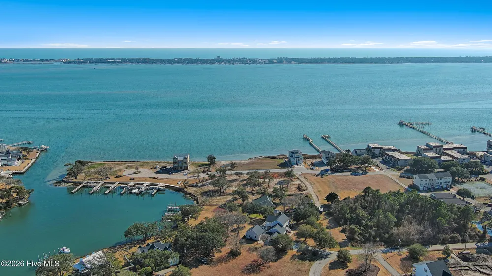 4729 S Shore Drive Morehead City, NC 28557