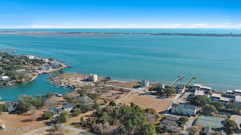4729 S Shore Drive Morehead City, NC 28557