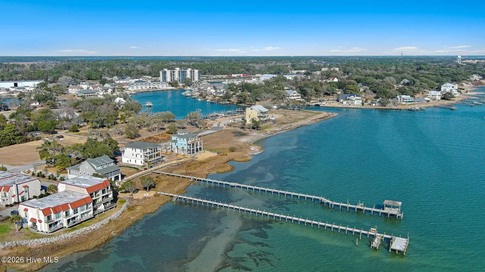 4729 S Shore Drive Morehead City, NC 28557
