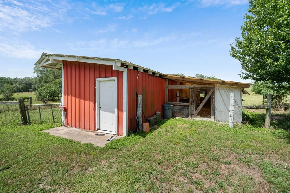 Sh 159 La Grange, TX 78945