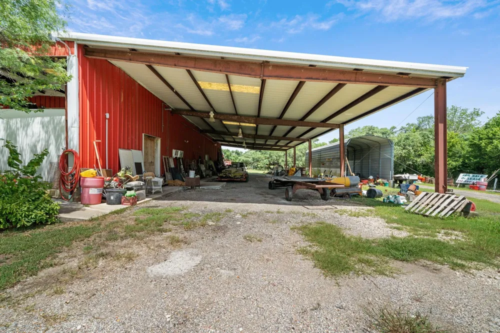 Sh 159 La Grange, TX 78945