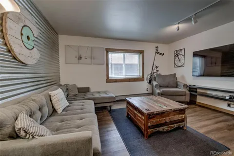 214 S Harris Street #106