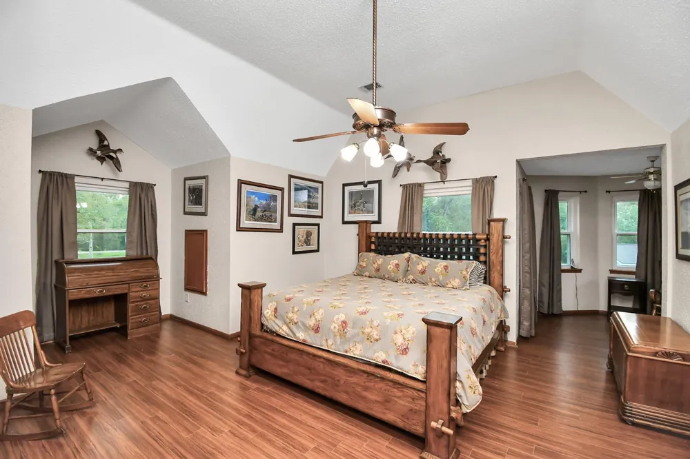 20202 Deer Run Road Damon, TX 77430