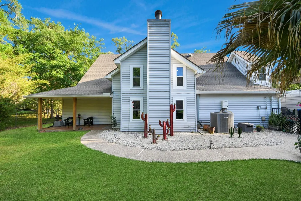20202 Deer Run Road Damon, TX 77430