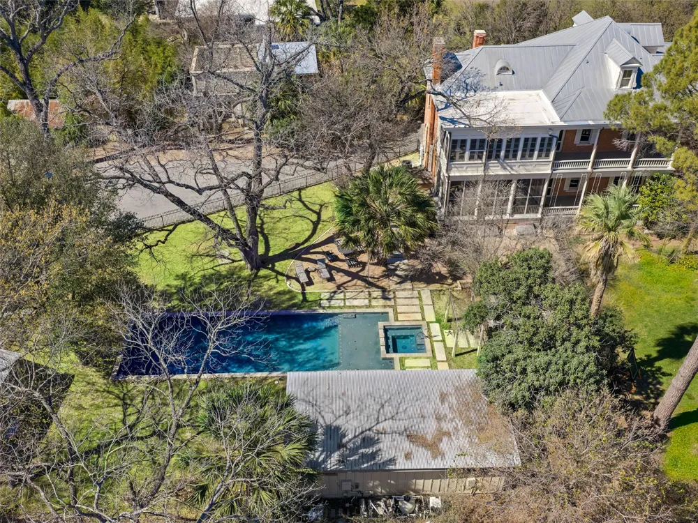 372 Magazine Avenue New Braunfels, TX 78130