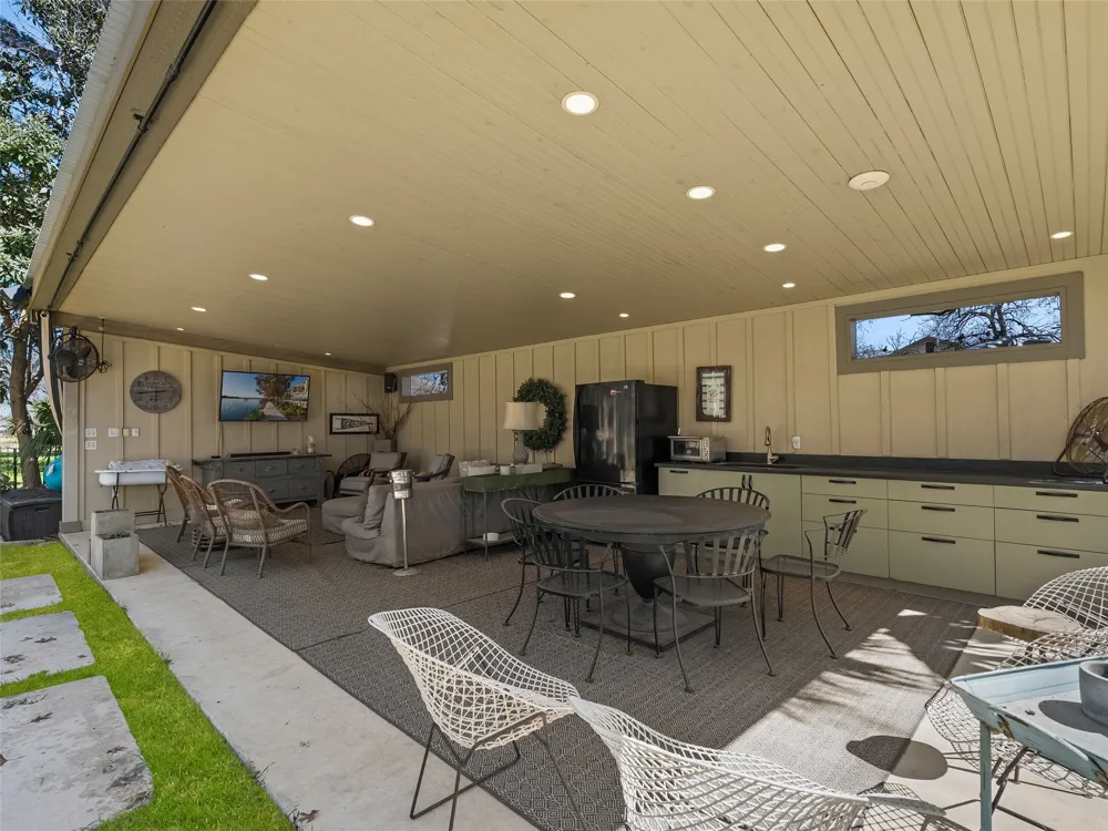 372 Magazine Avenue New Braunfels, TX 78130