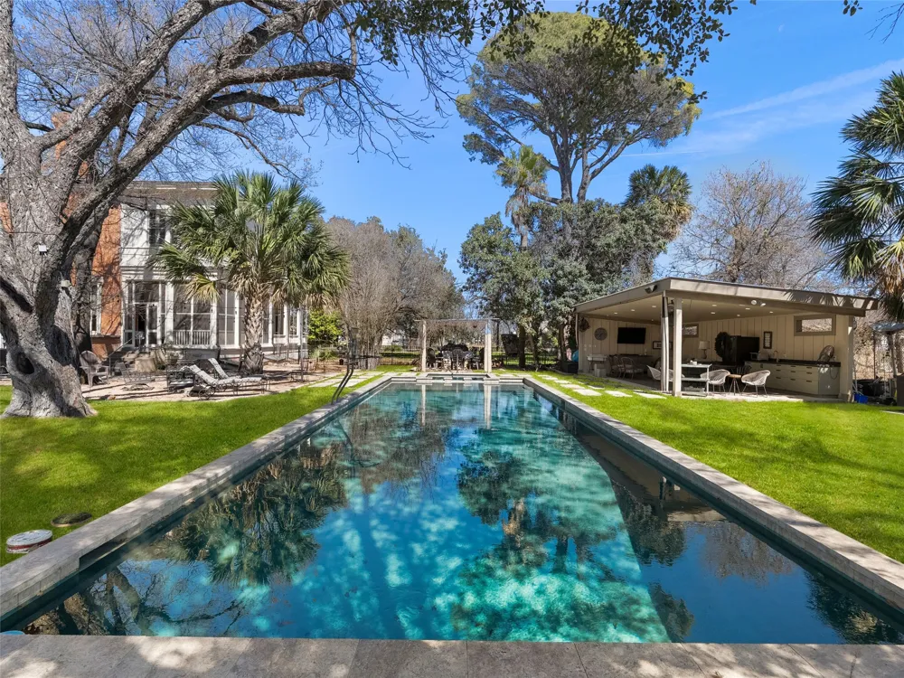 372 Magazine Avenue New Braunfels, TX 78130