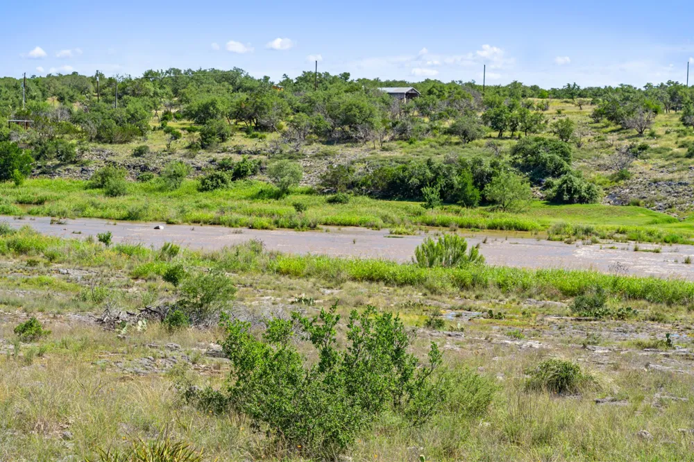 620 Rio Vista Road Johnson City, TX 78636