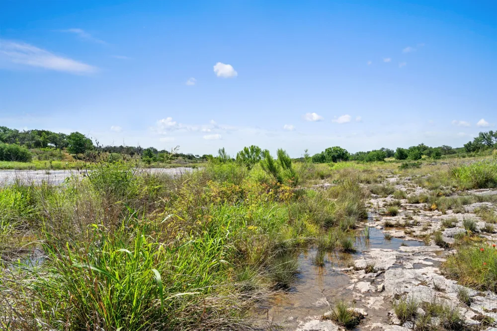 620 Rio Vista Road Johnson City, TX 78636