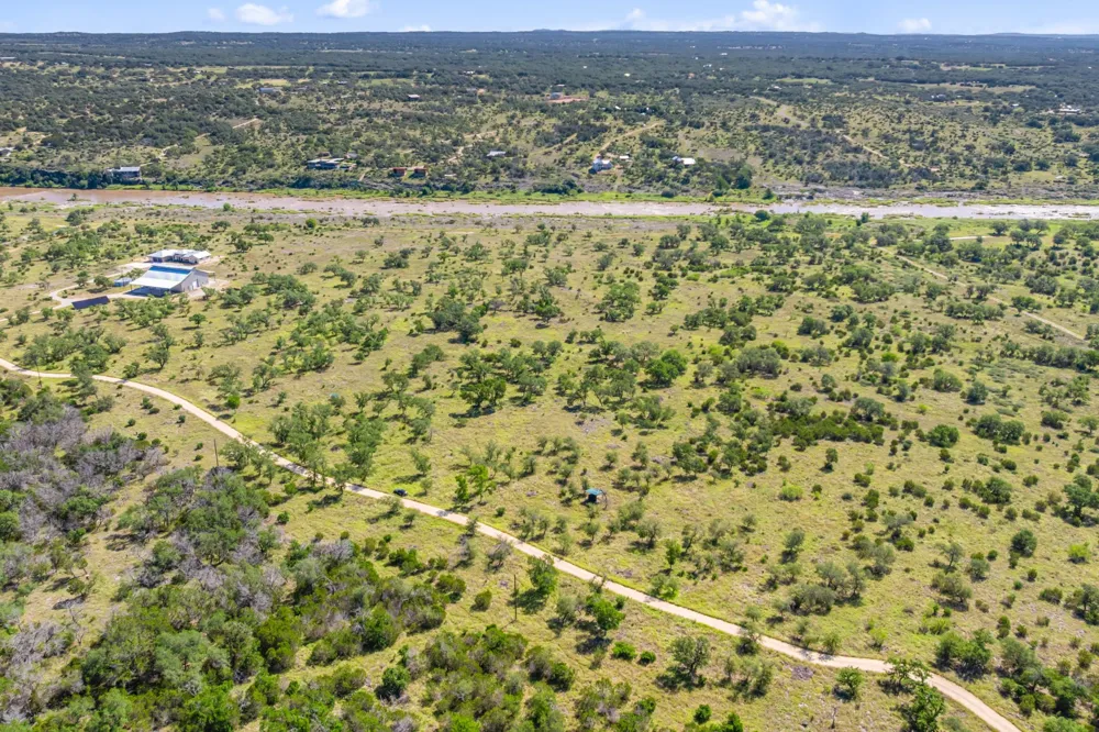 620 Rio Vista Road Johnson City, TX 78636