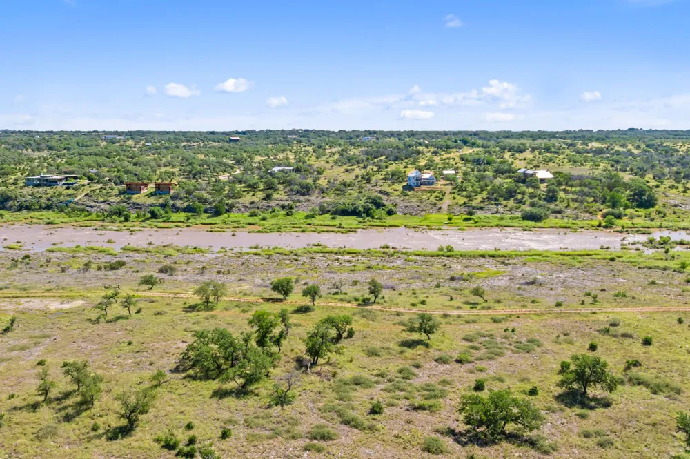 620 Rio Vista Road Johnson City, TX 78636