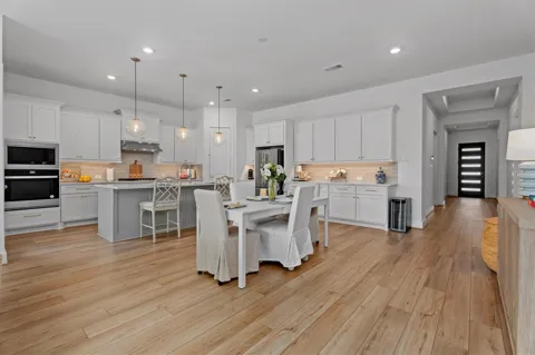 10710 Verdant Hill